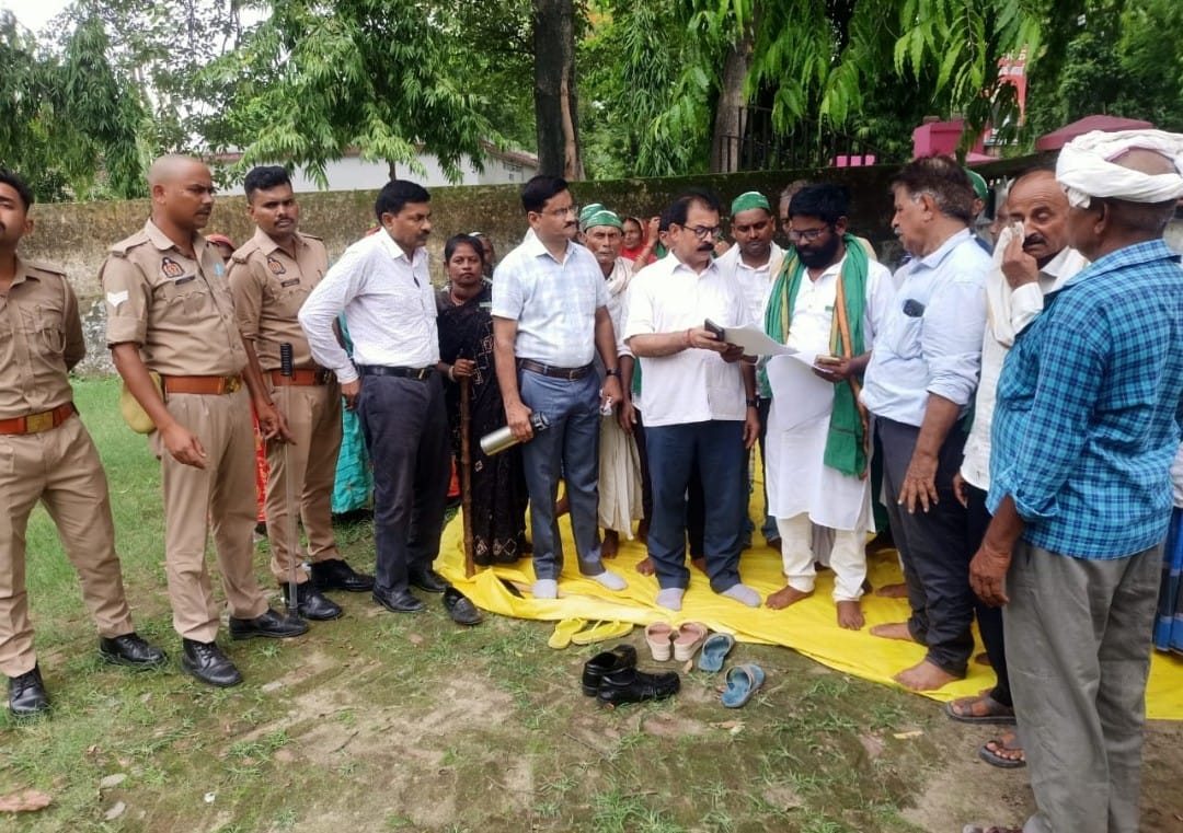 Bahraich : किसानों की समस्याओं को लेकर भारतीय किसान क्रान्ति यूनियन ने सौंपा ज्ञापन,आंदोलन की चेतावनी